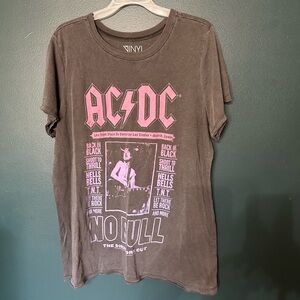 Torrid size 1 tshirt